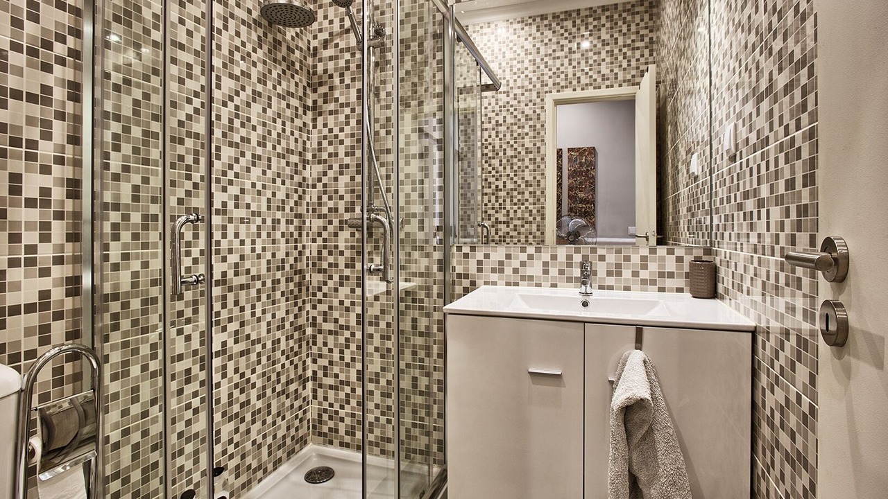 Photo of Bathroom in Lisbon Old Town