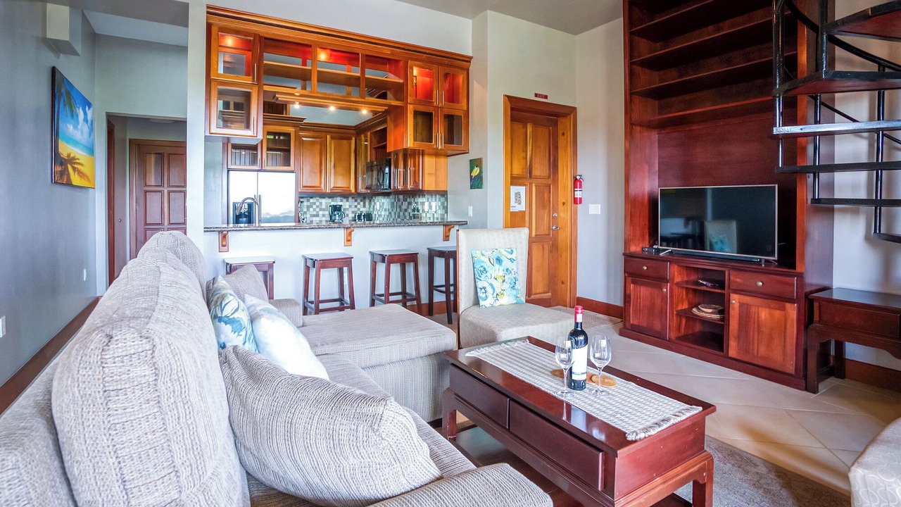 Photo of Livingroom in Cocoplum