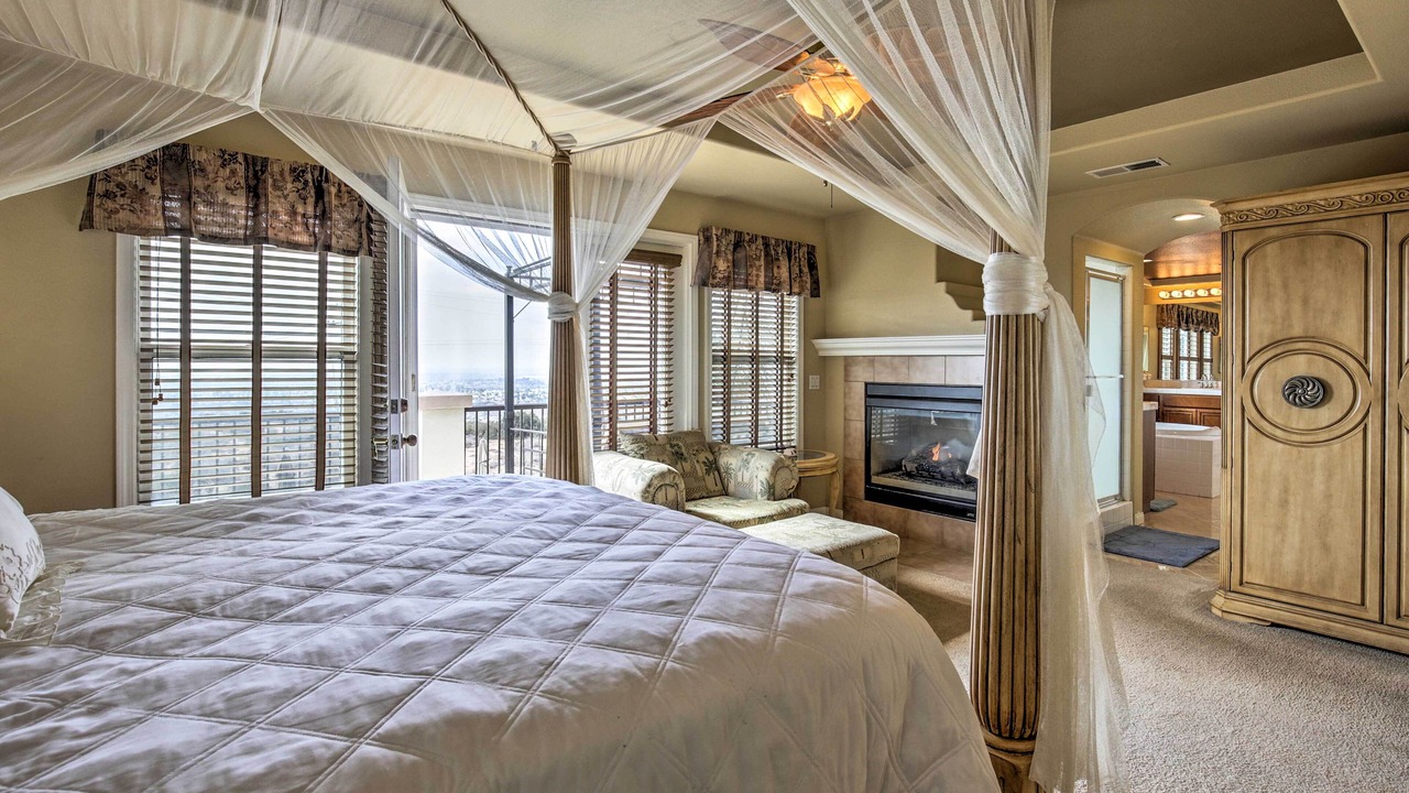 Photo of Bedroom in Ocean View Hills