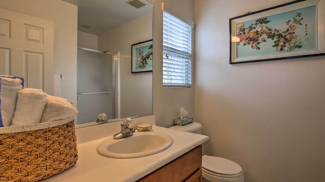 Photo of Bathroom in Ocean View Hills
