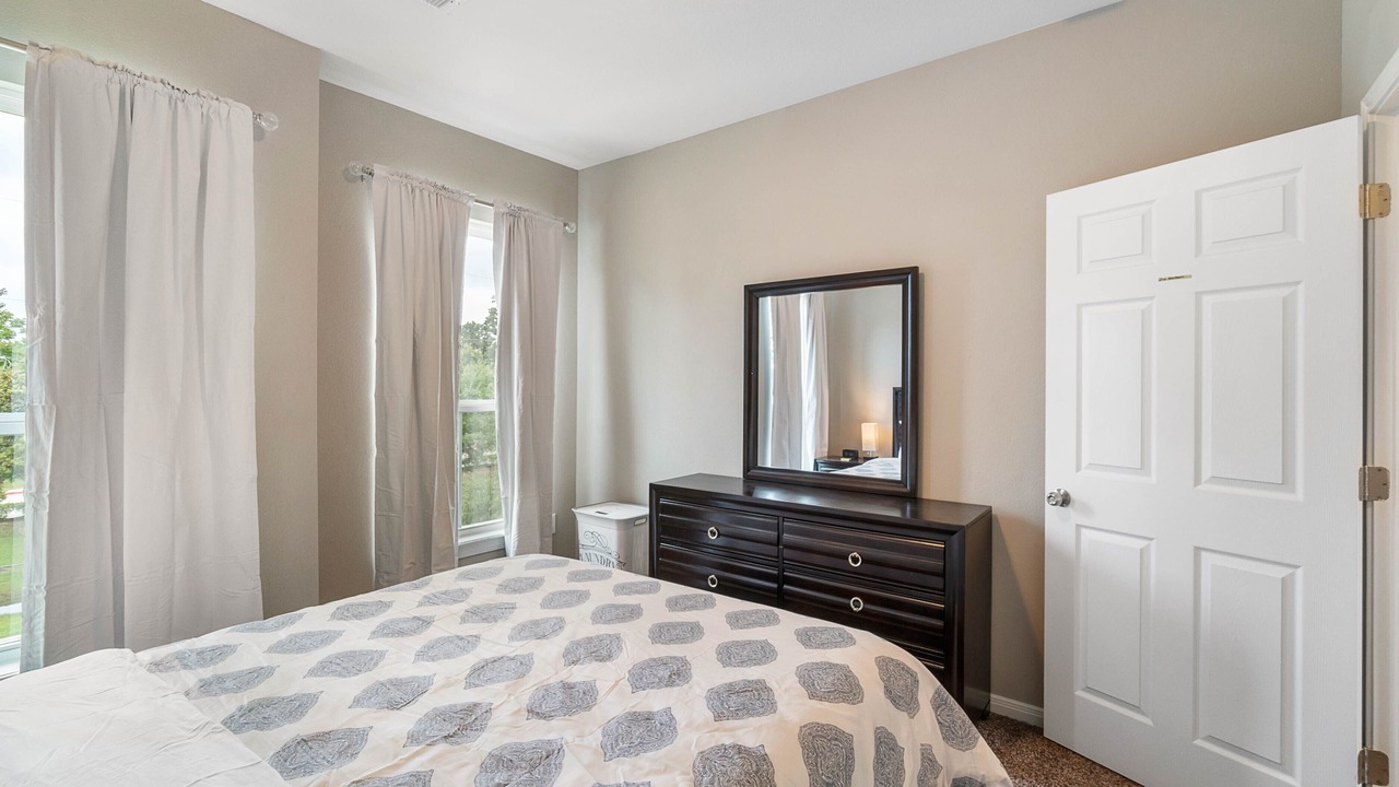 Photo of Bedroom in Humble