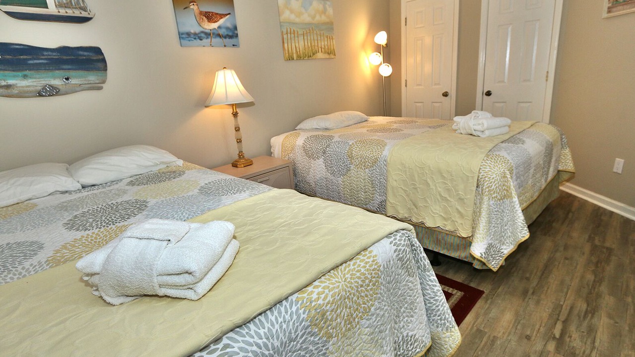 Photo of Bedroom in Folly Field