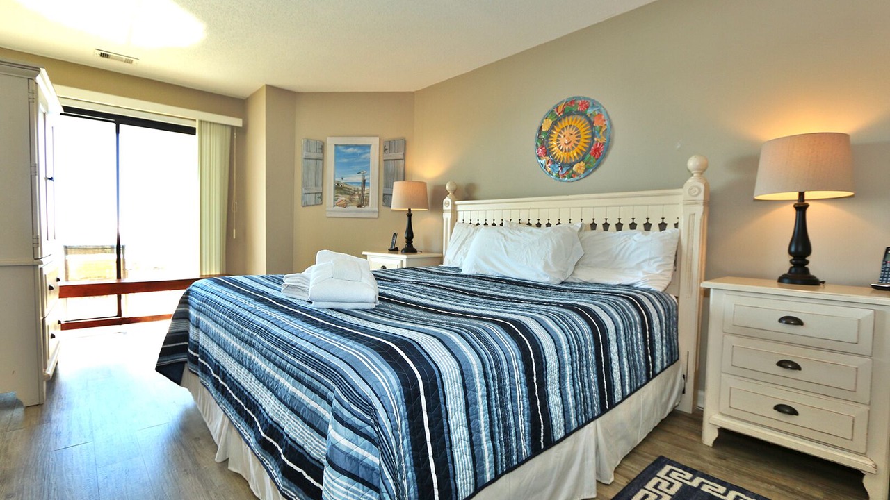 Photo of Bedroom in Folly Field