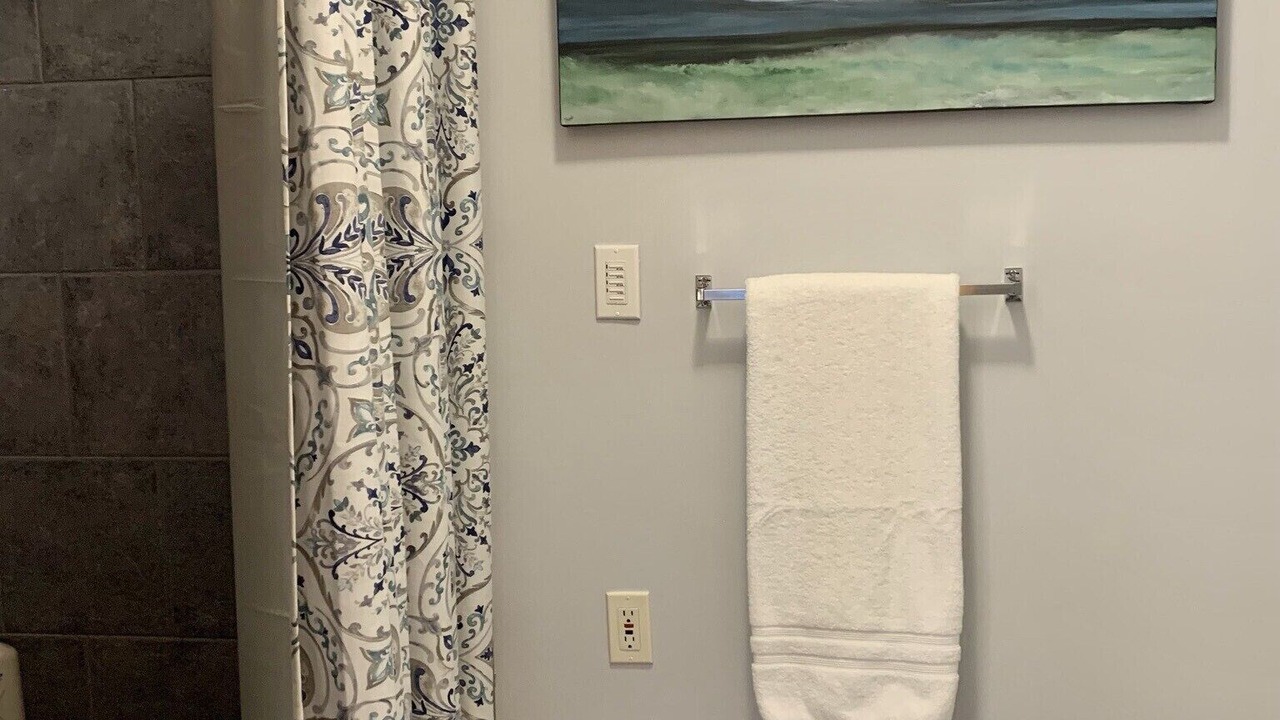 Photo of Bathroom in Kingsburg