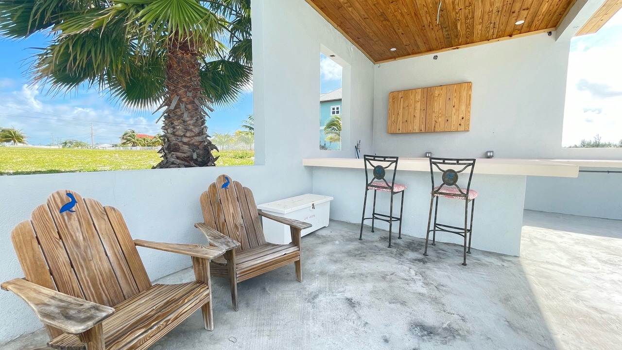 Photo of Patio Balcony in Bahamia West