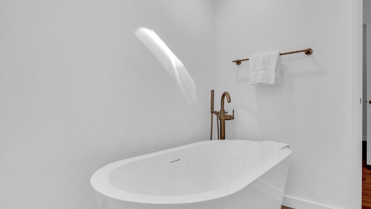 Photo of Bathroom in Park Meadows