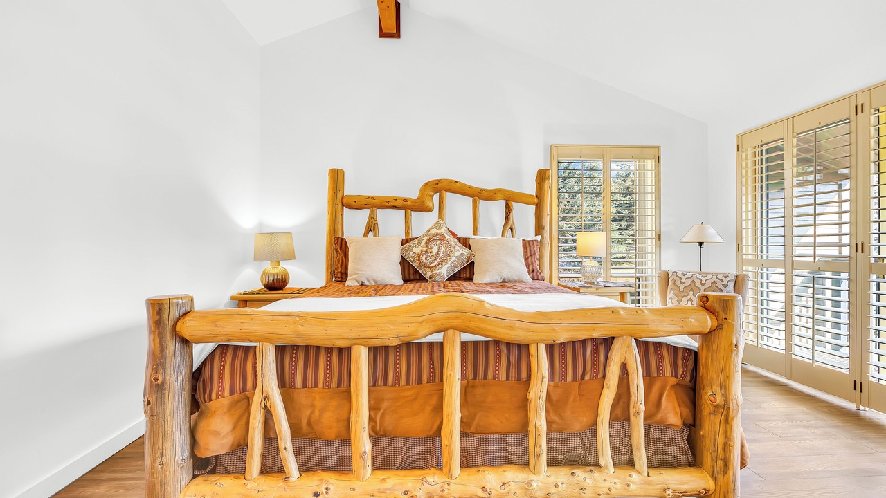 Photo of Bedroom in Park Meadows
