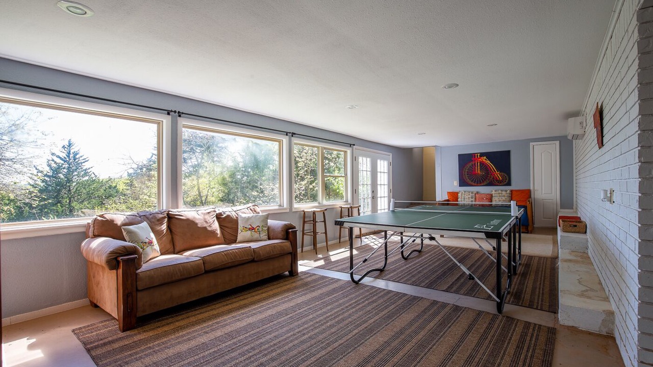 Photo of Bedroom in Pettit