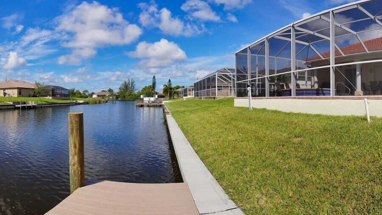 Photo of Outdoor in Pelican
