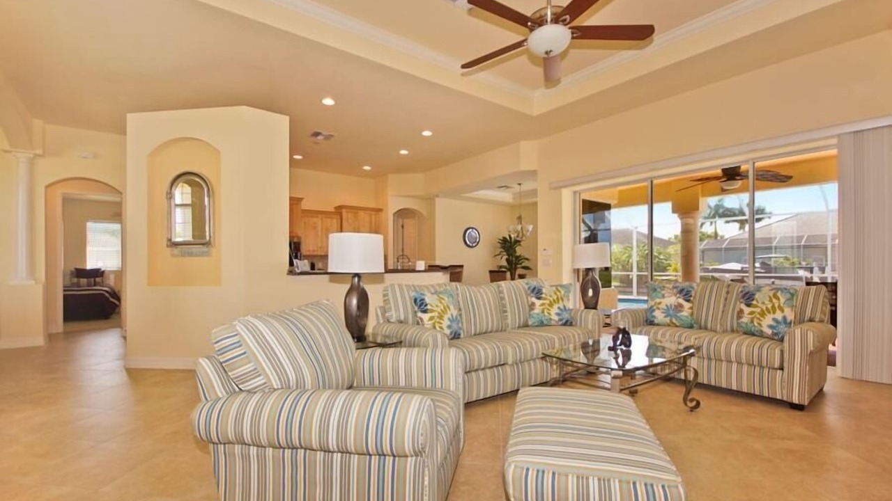 Photo of Livingroom in Pelican