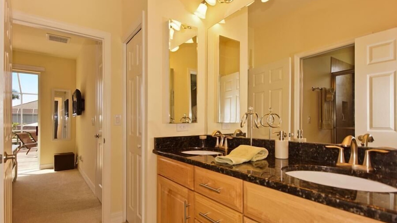 Photo of Bathroom in Pelican