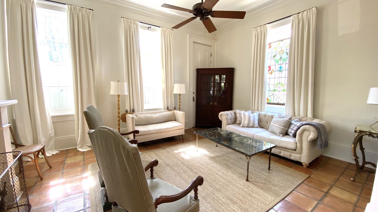 Photo of Livingroom in Lower Garden District