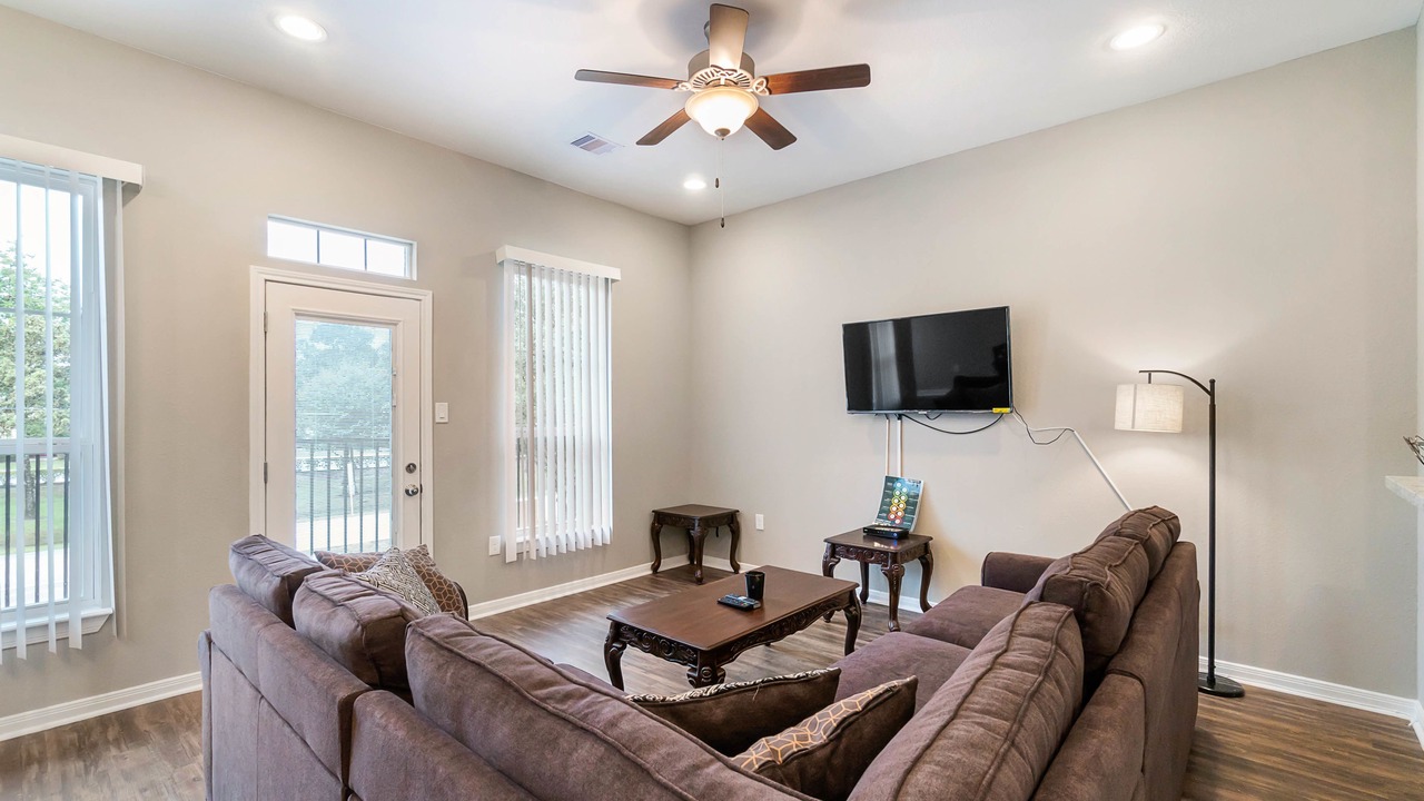 Photo of Livingroom in Humble