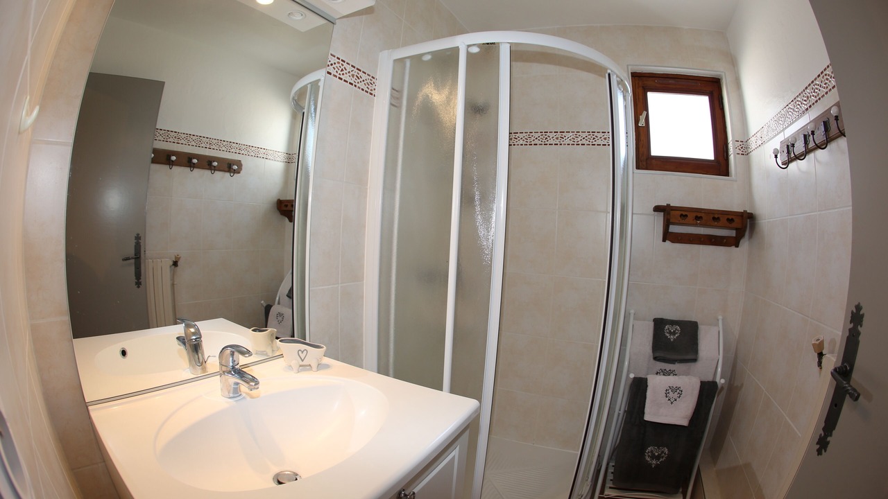 Photo of Bathroom in Valloire