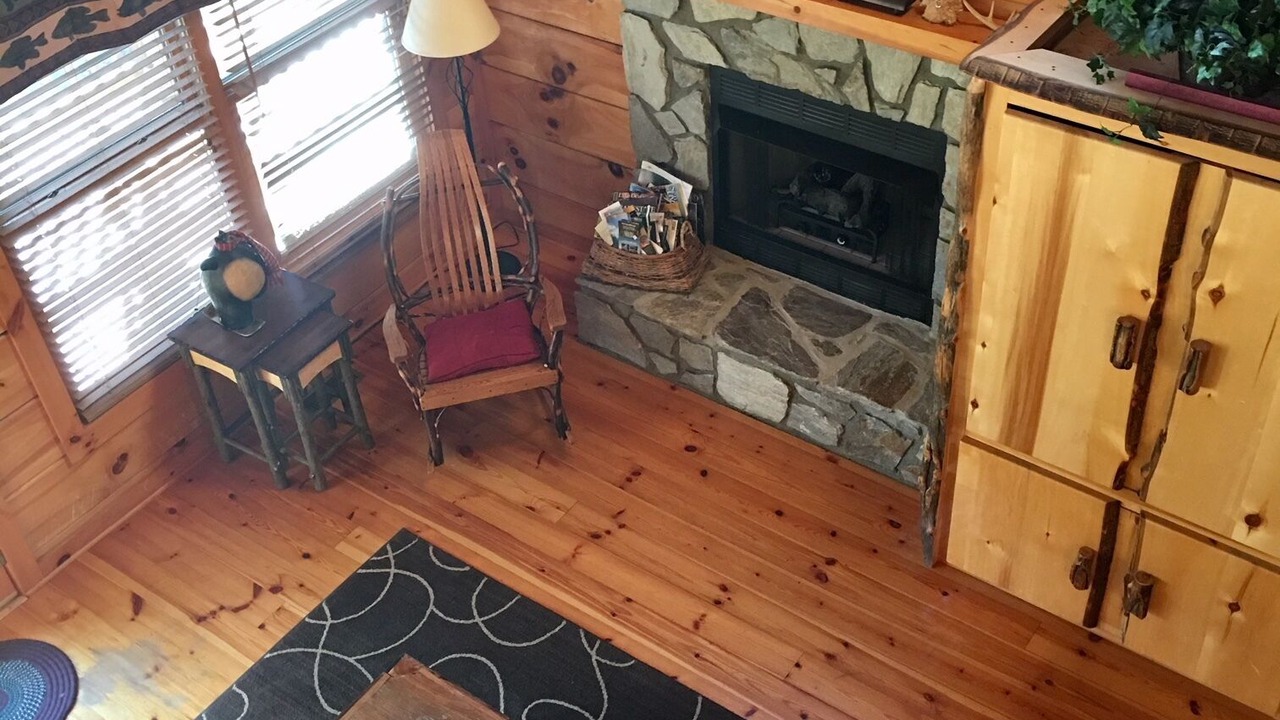 Photo of Livingroom in Maggie Valley
