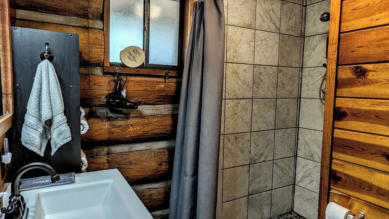 Photo of Bathroom in Pinetop