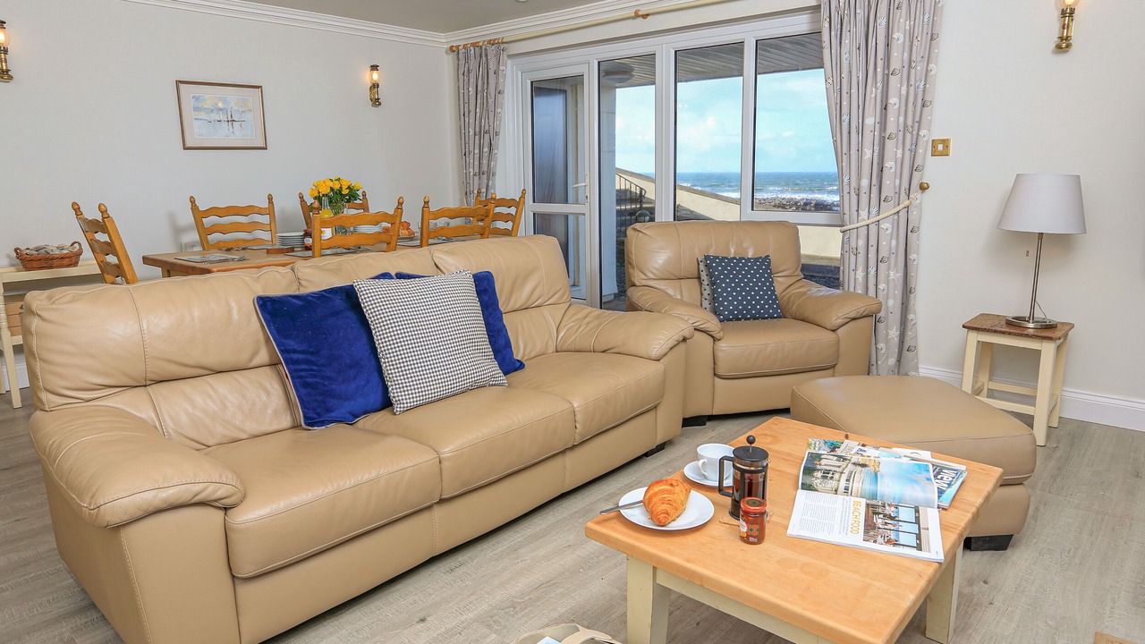 Photo of Livingroom in Burgh Island