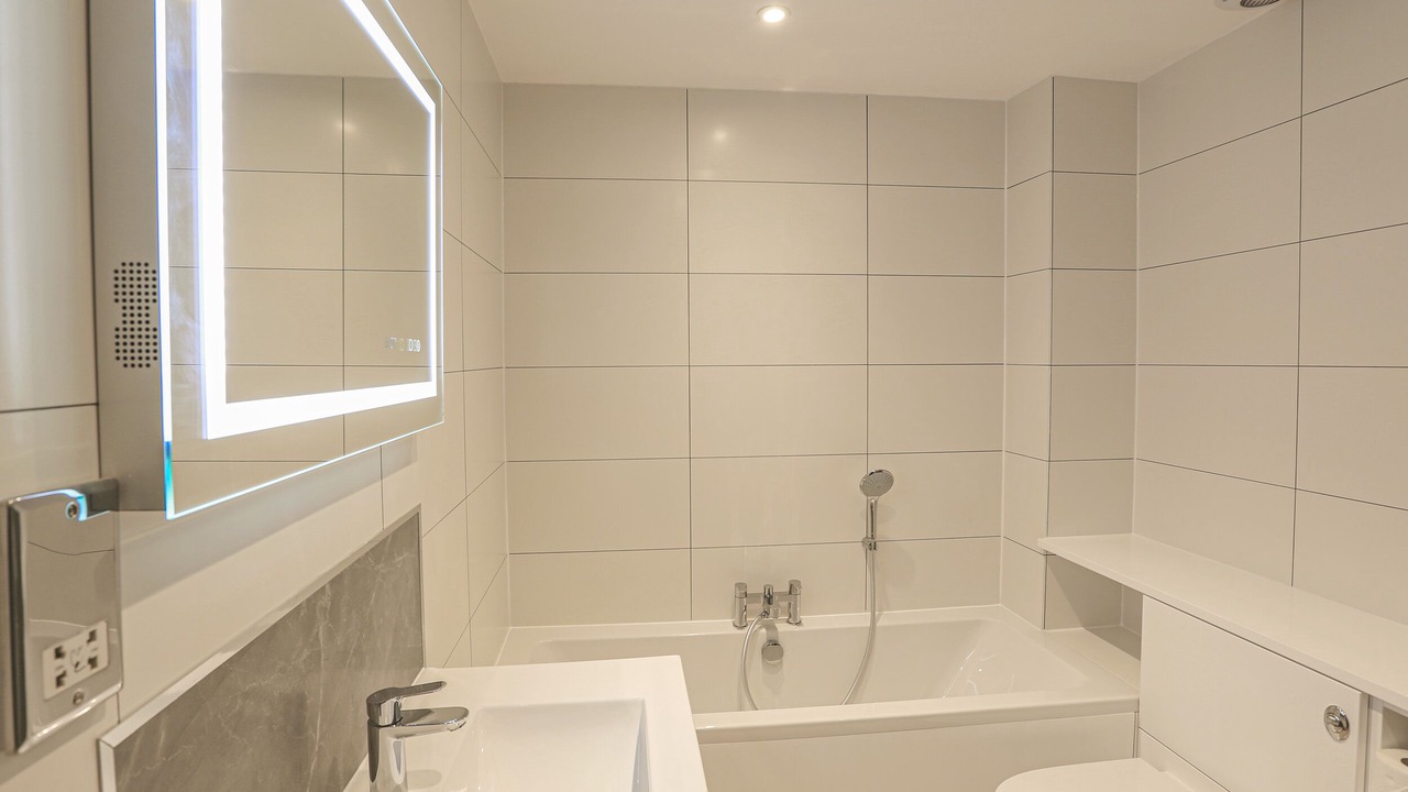 Photo of Bathroom in Burgh Island