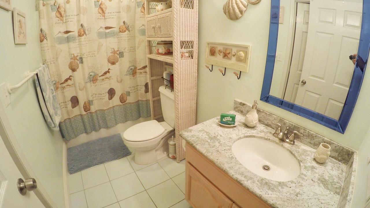 Photo of Bathroom in Marathon