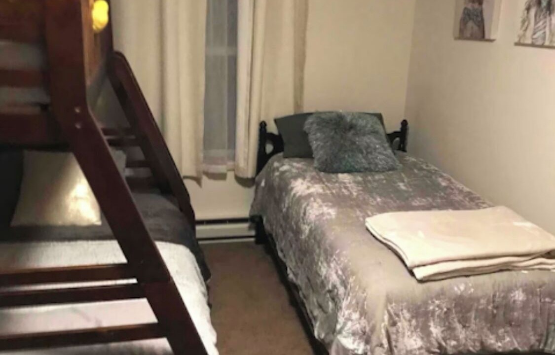 Photo of Bedroom in Effort