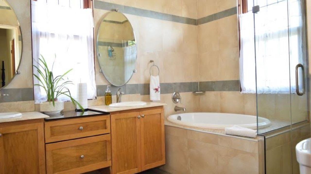 Photo of Bathroom in Barbican