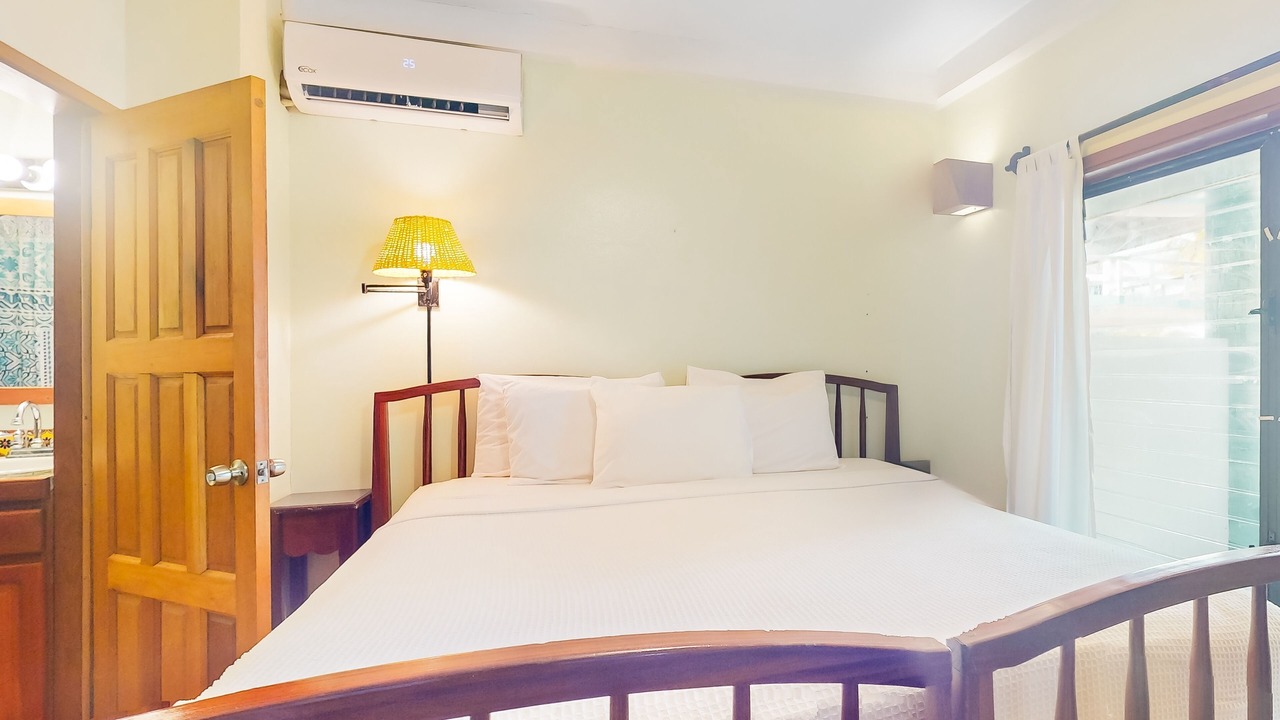 Photo of Bedroom in Cocoplum