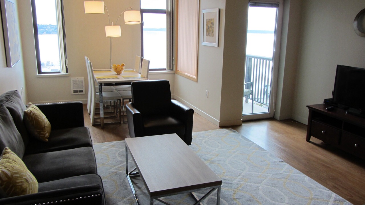 Photo of Livingroom in Downtown Seattle