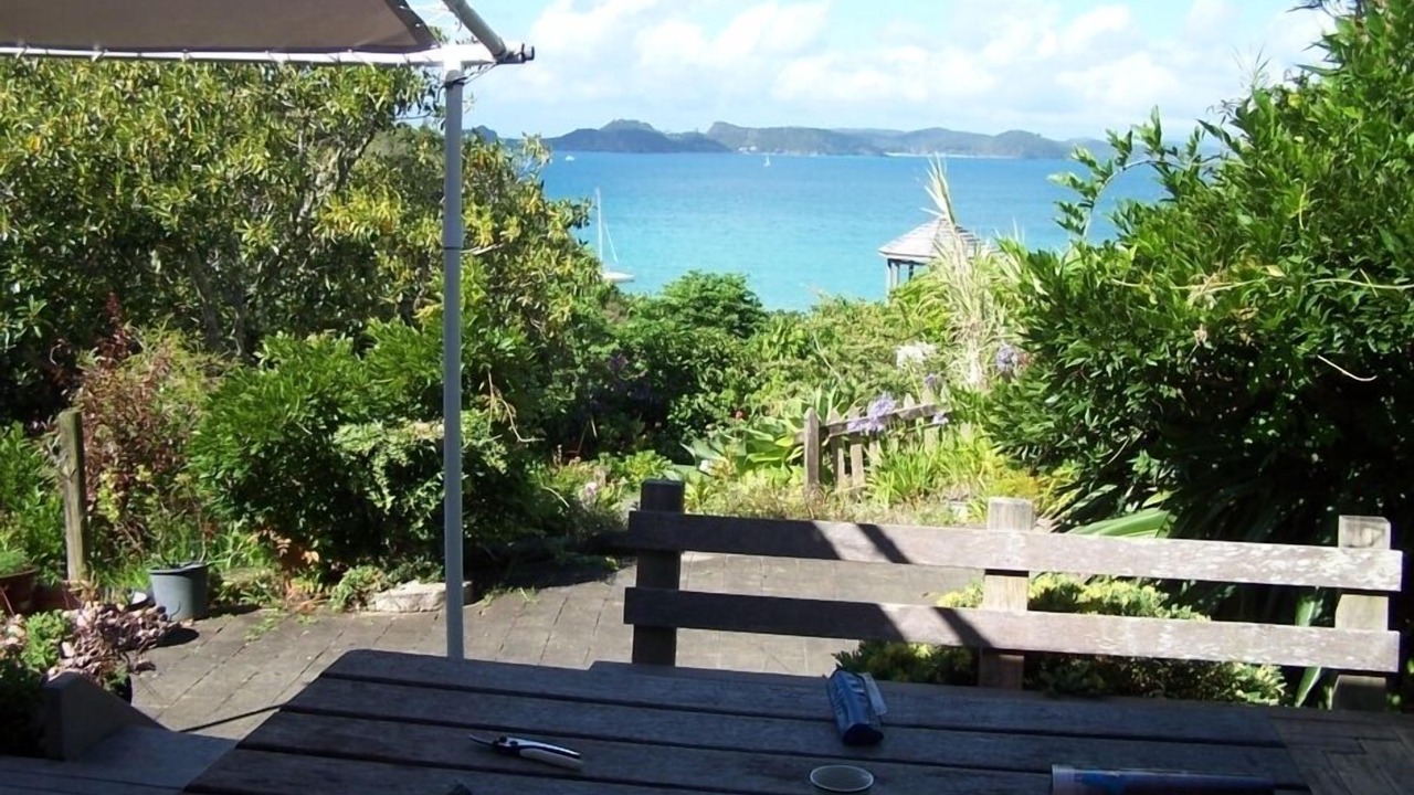 Photo of Others in Russell