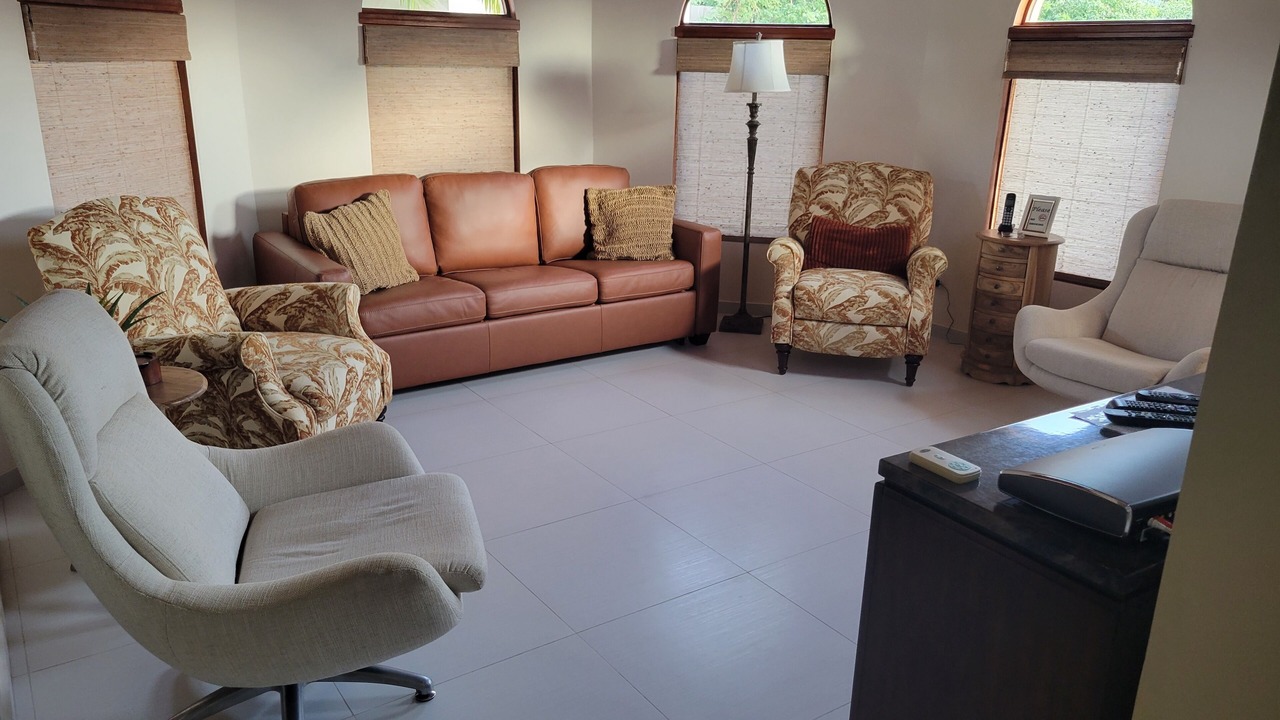 Photo of Livingroom in Opal
