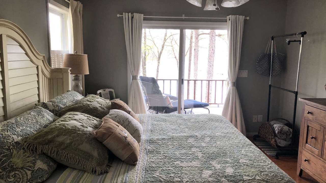 Photo of Bedroom in Pleasure Point