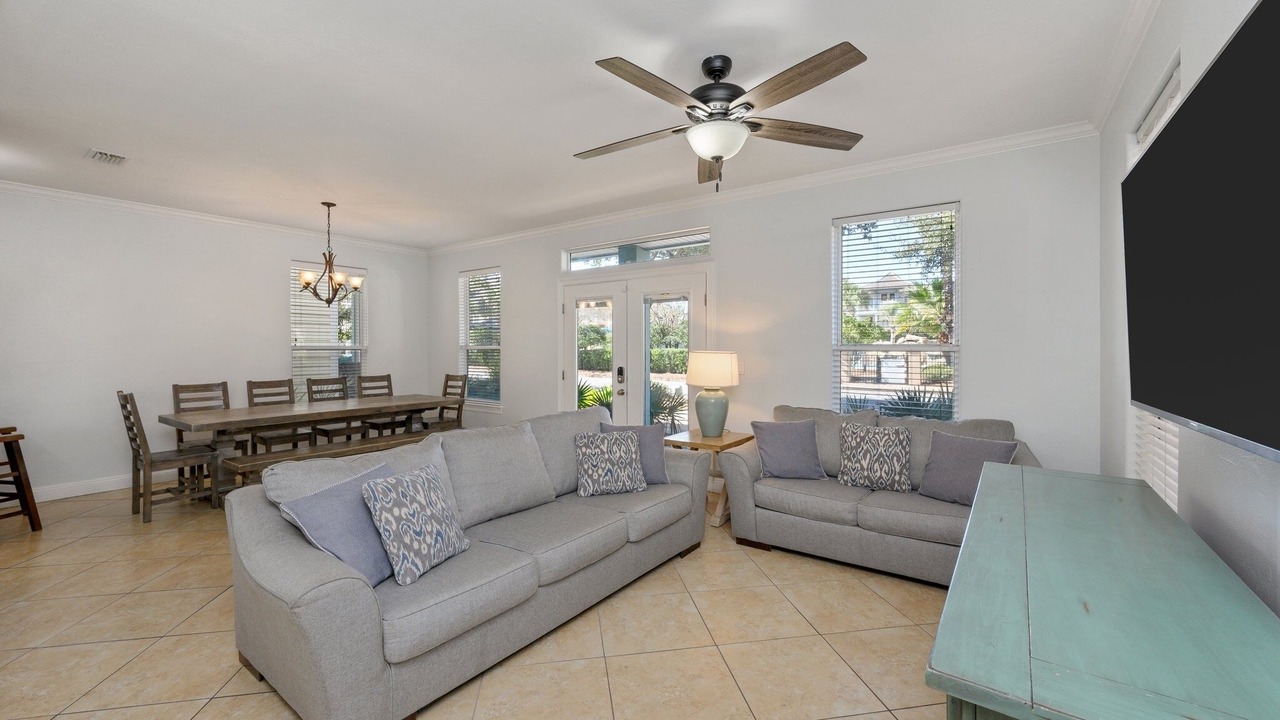 Photo of Livingroom in Villages of Crystal Beach