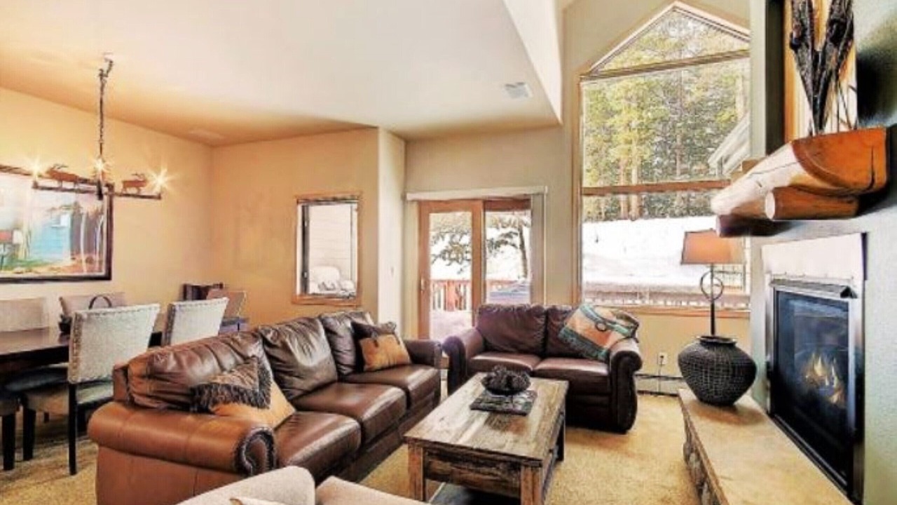 Photo of Bedroom in Peak 8
