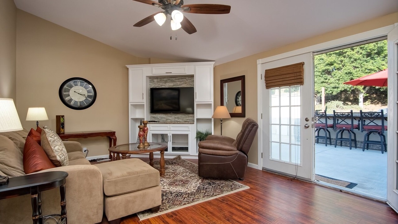 Photo of Livingroom in Temecula