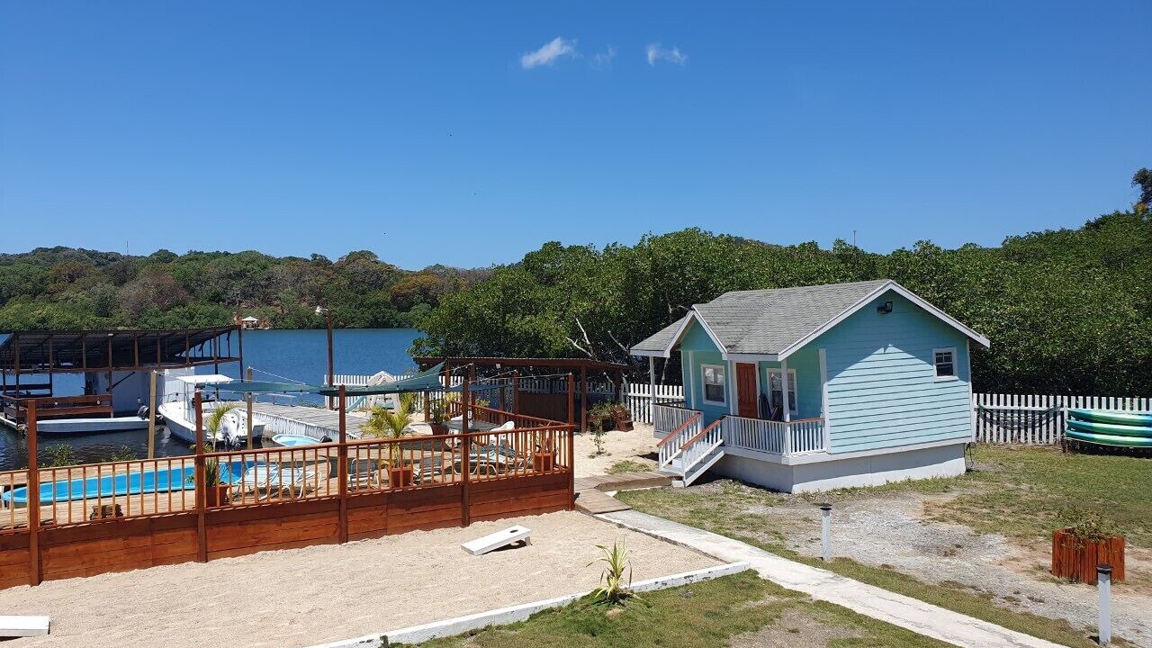 Photo of Outdoor in Calabash Bight