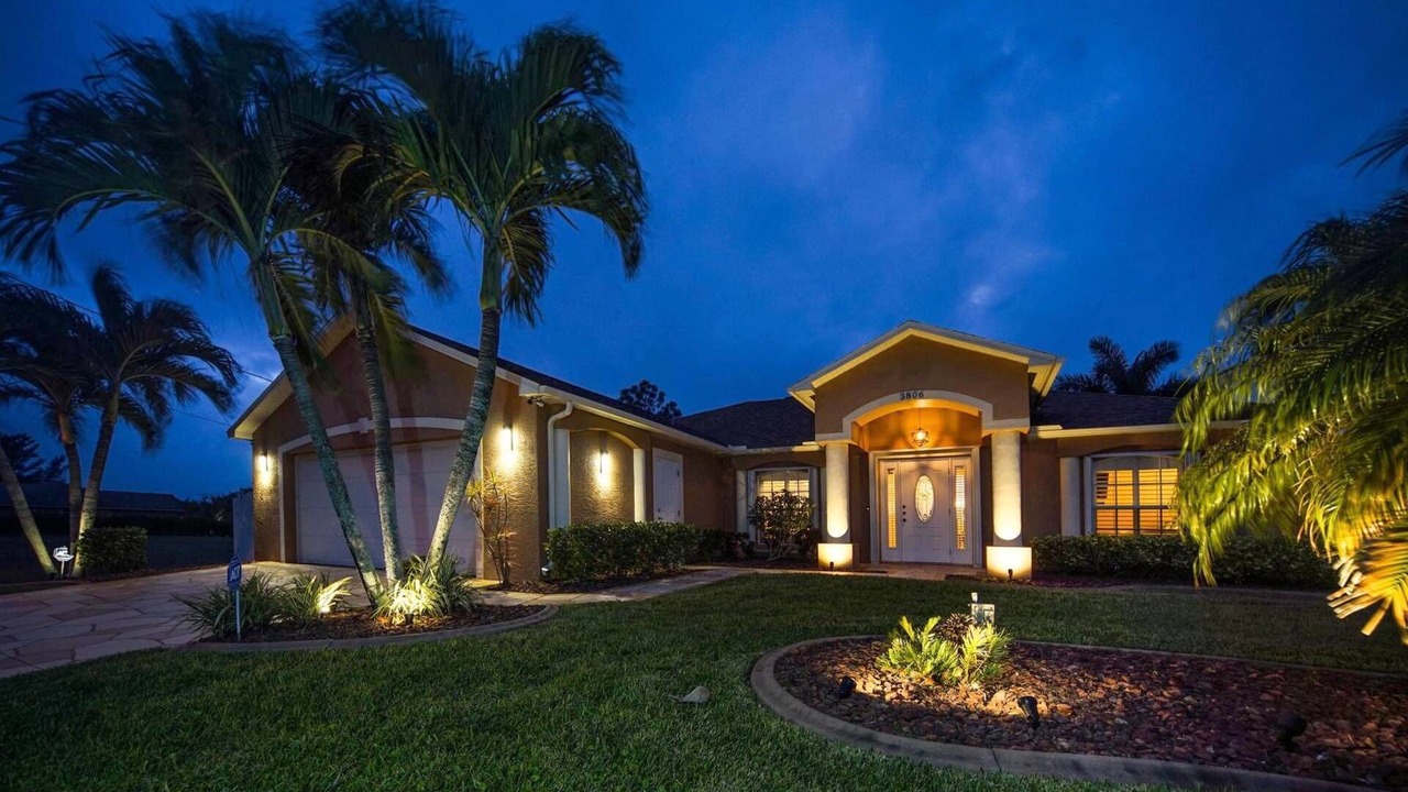 Photo of Outdoor in Pelican