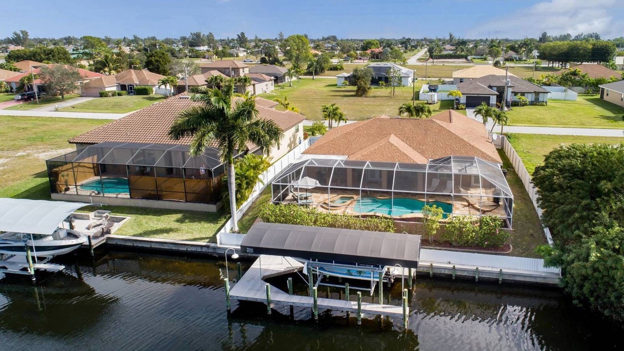 Photo of Outdoor in Pelican