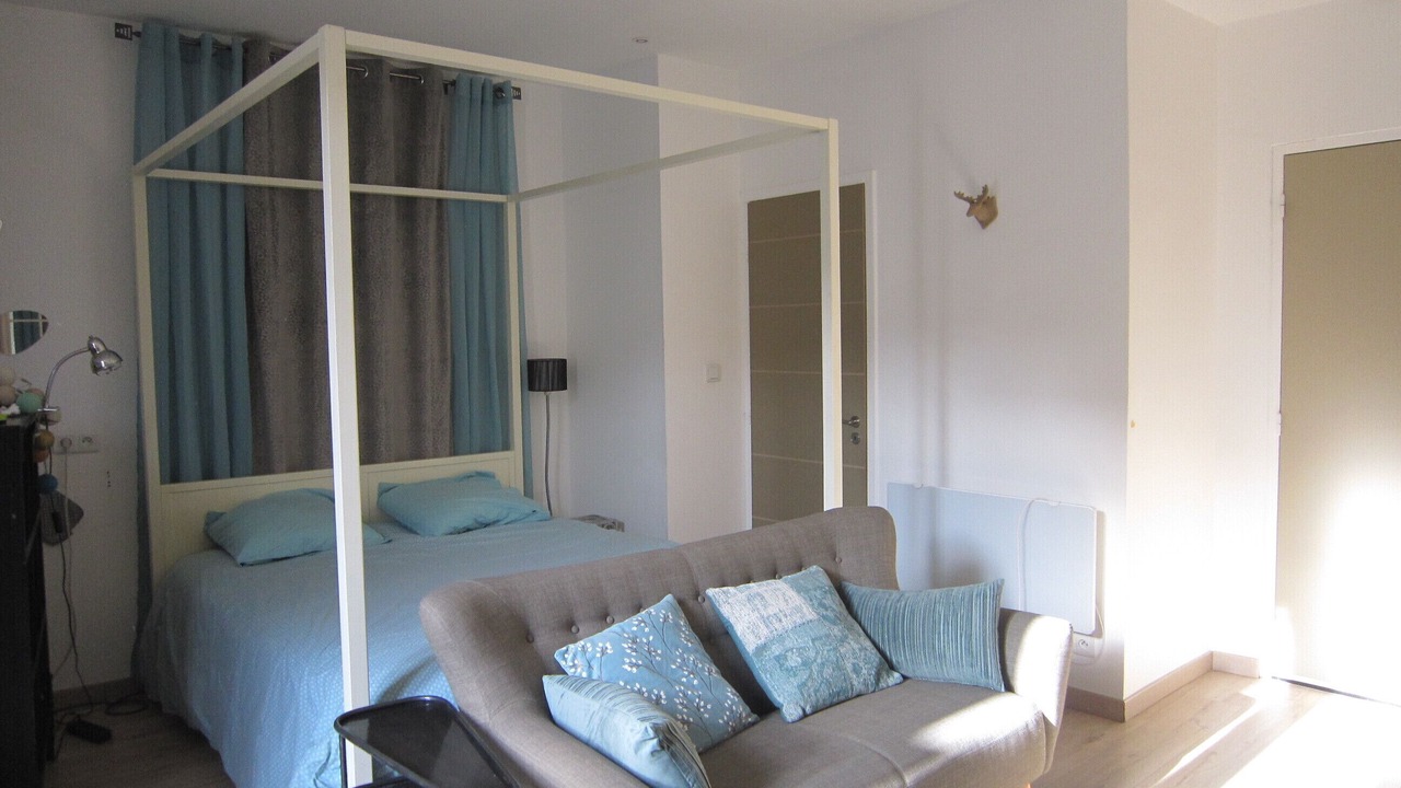 Photo of Bedroom in Jean-Medecin