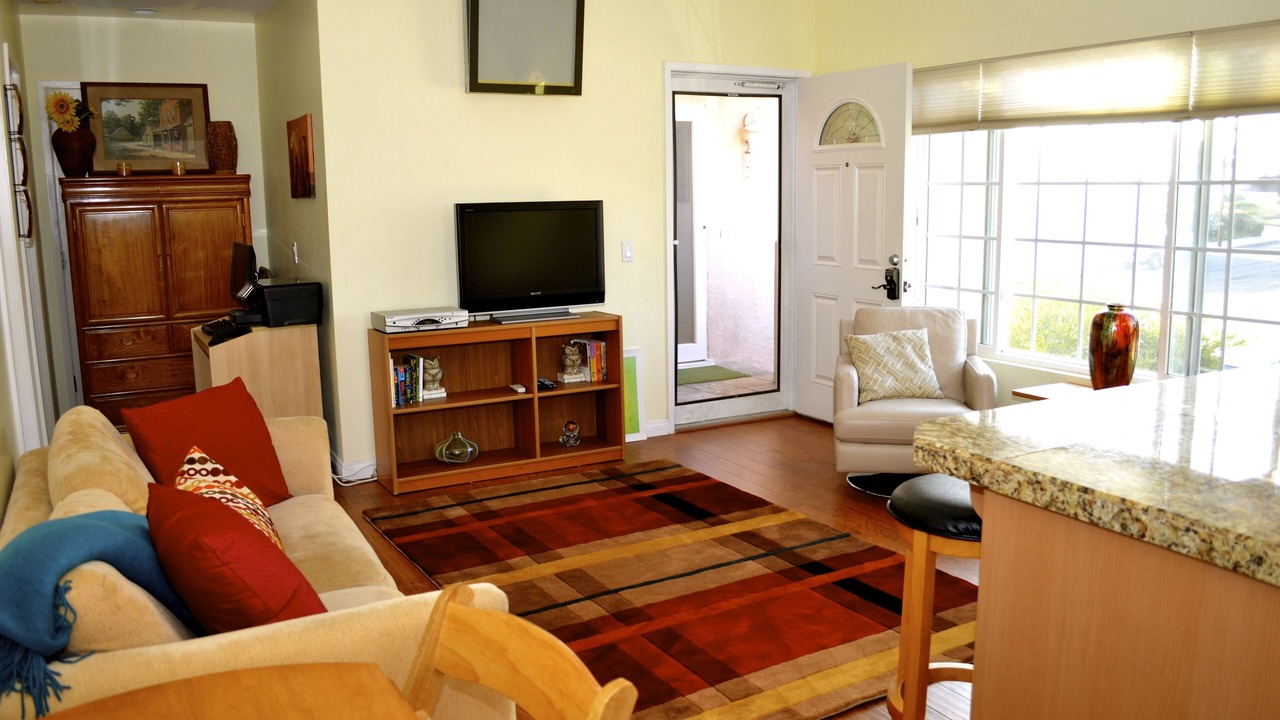 Photo of Livingroom in North Pacific Beach