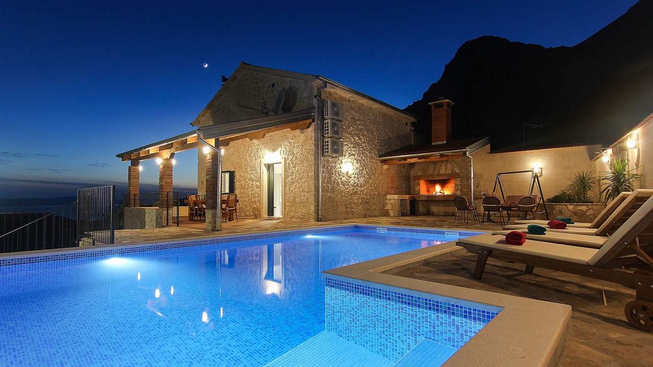 Photo of Outdoor in Blato