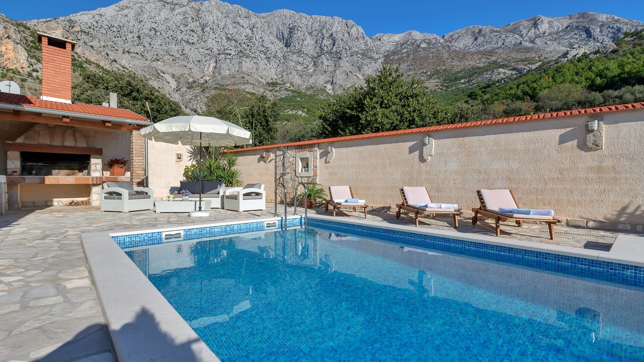 Photo of Outdoor in Blato