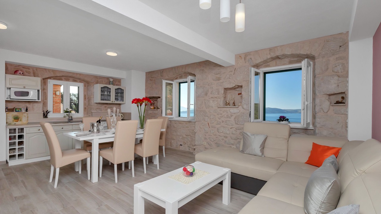 Photo of Livingroom in Blato