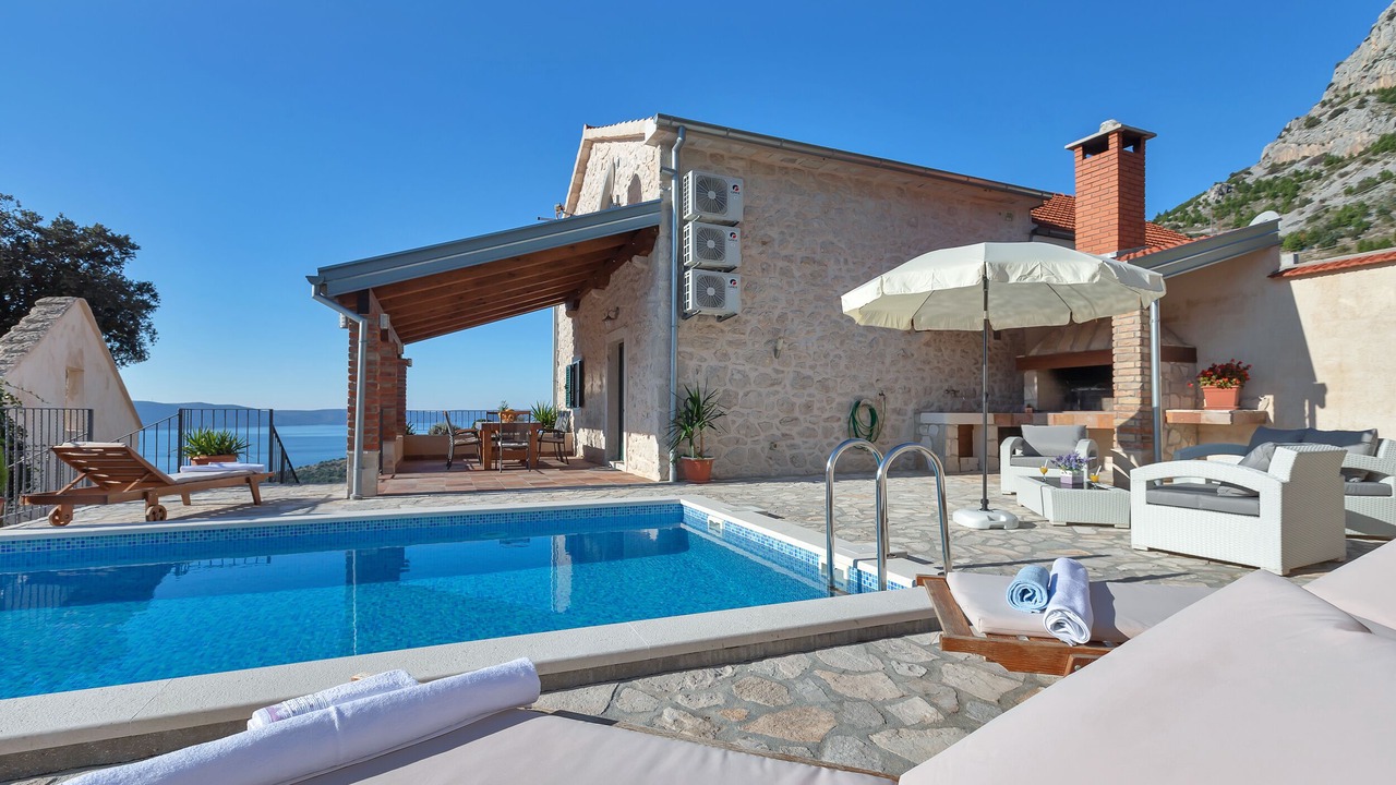 Photo of Outdoor in Blato