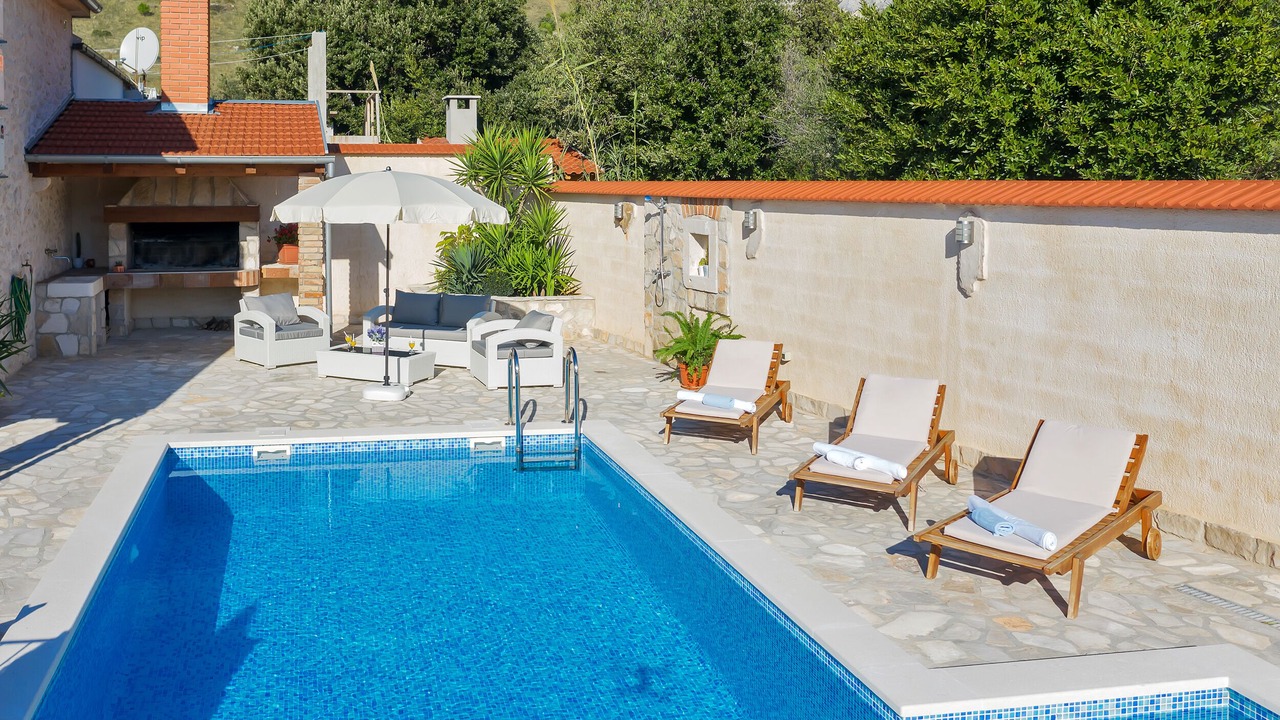 Photo of Outdoor in Blato