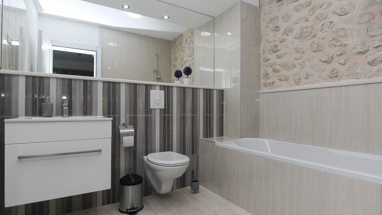 Photo of Bathroom in Blato