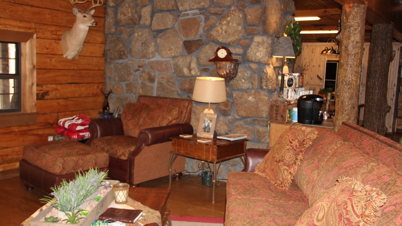 Photo of Livingroom in Moodys