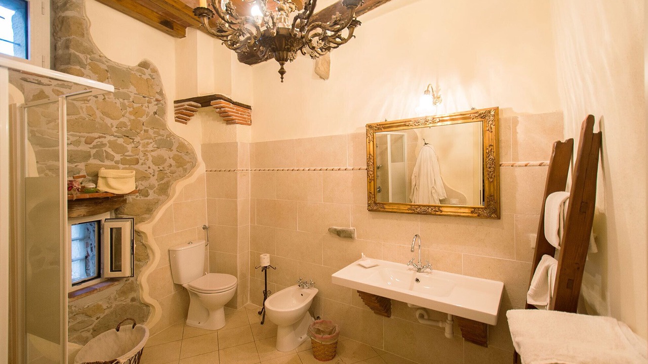 Photo of Bathroom in Boveglio