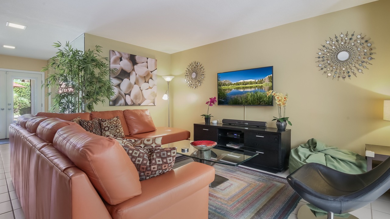 Photo of Bedroom in Tahquitz River Estates