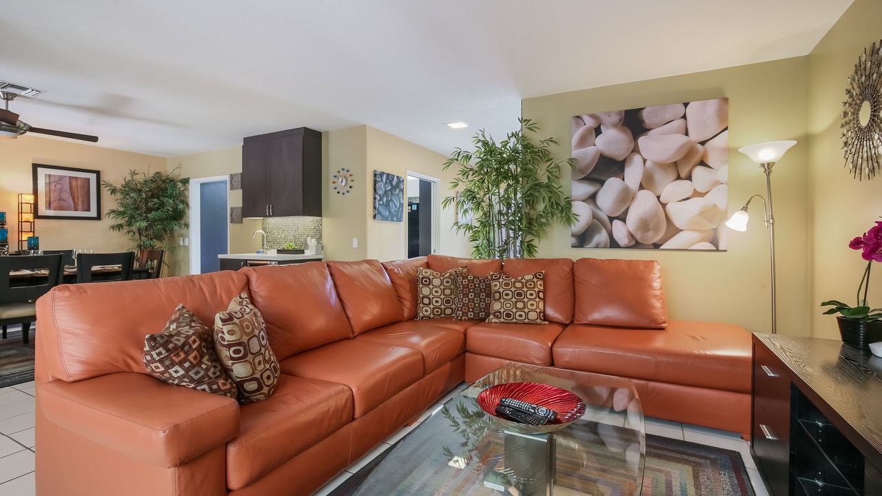 Photo of Livingroom in Tahquitz River Estates