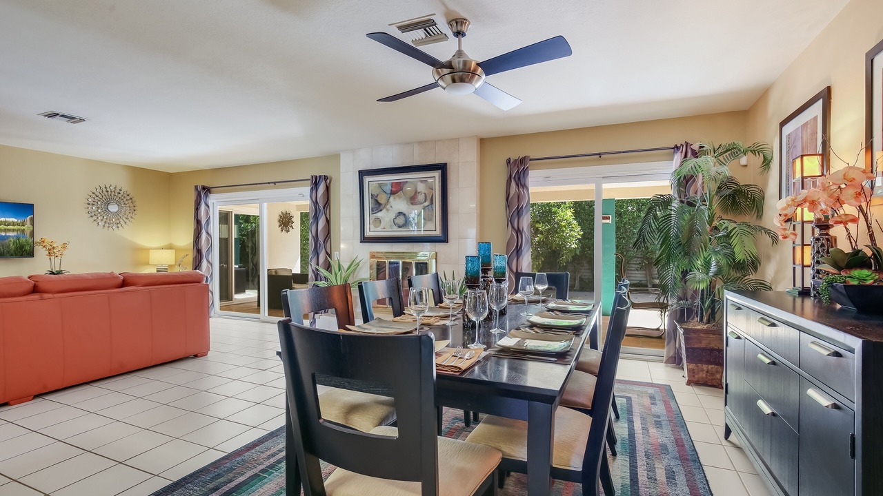 Photo of Livingroom in Tahquitz River Estates