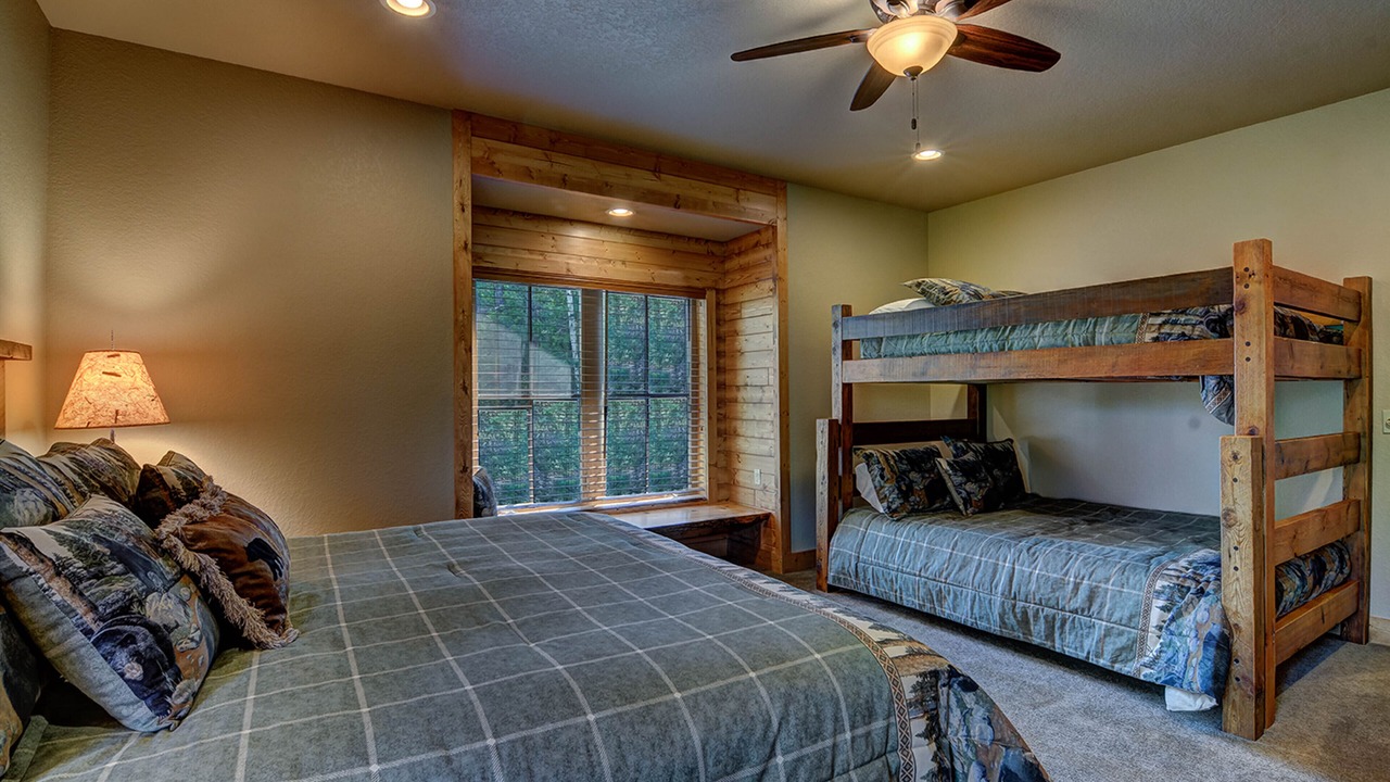 Photo of Bedroom in Eagle River